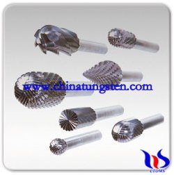 carboneto de tungstênio rebarbas